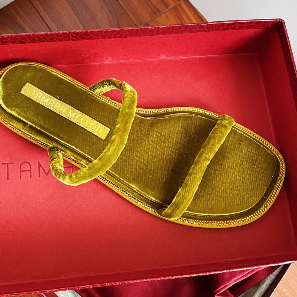 TAMARA MELLON Green Velvet Pillow Top Console Flat Sandals Sz 38 NEW